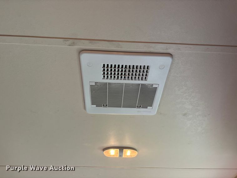 image for item EA7235 2014 Wildwood Forest River camper