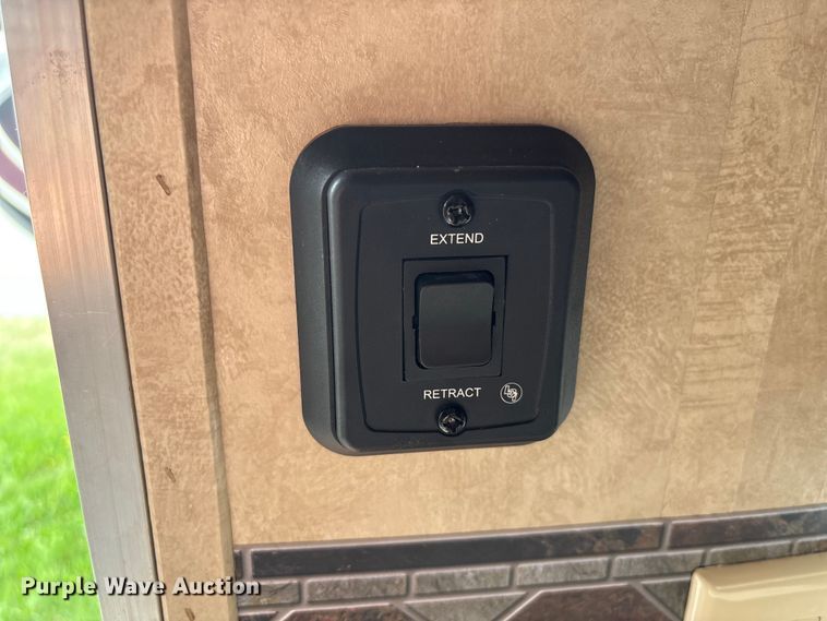 image for item EA7235 2014 Wildwood Forest River camper