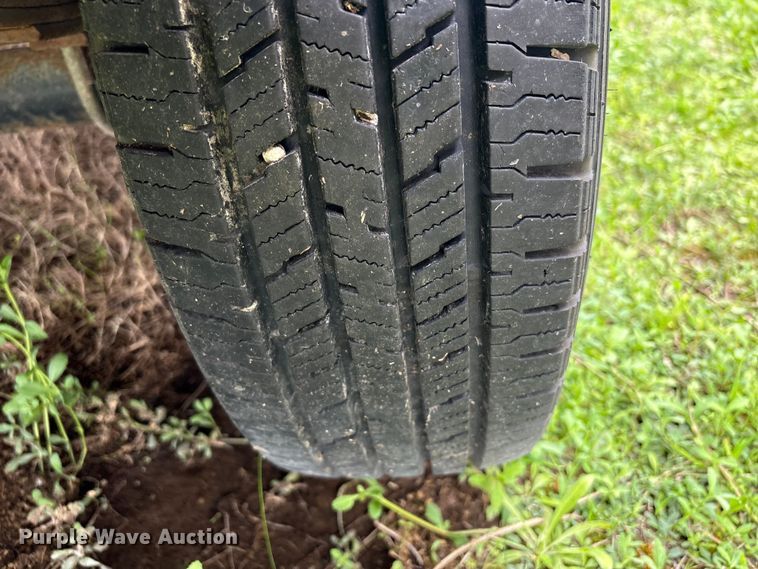 image for item EA7235 2014 Wildwood Forest River camper