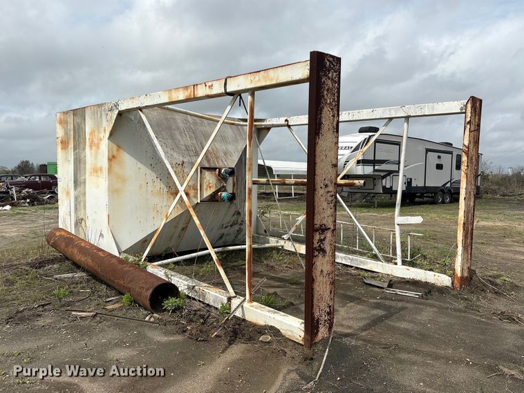 image for item EA7236 Concrete silo