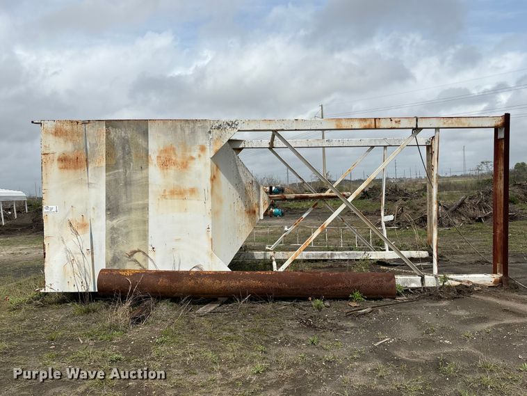 image for item EA7236 Concrete silo