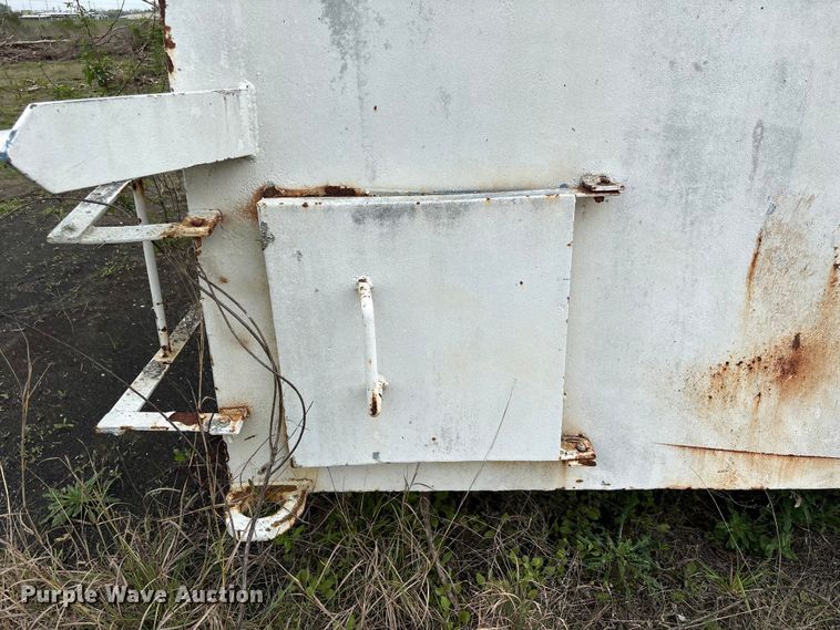 image for item EA7236 Concrete silo