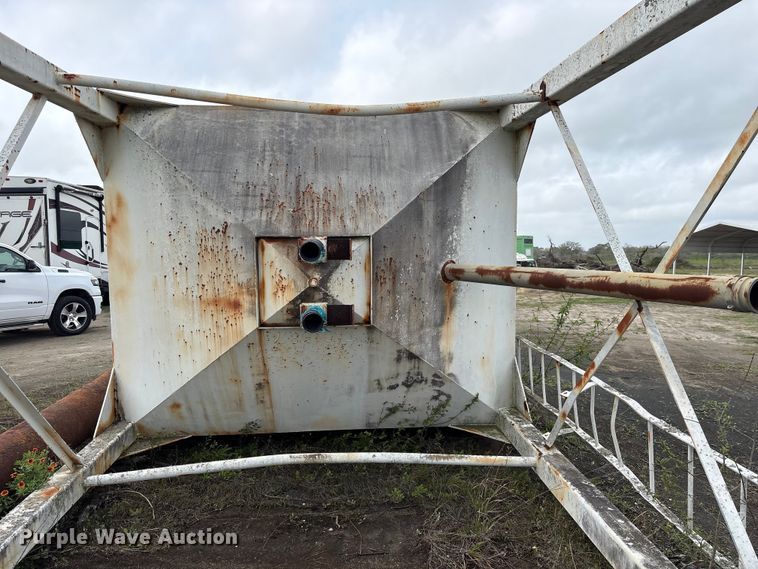 image for item EA7236 Concrete silo