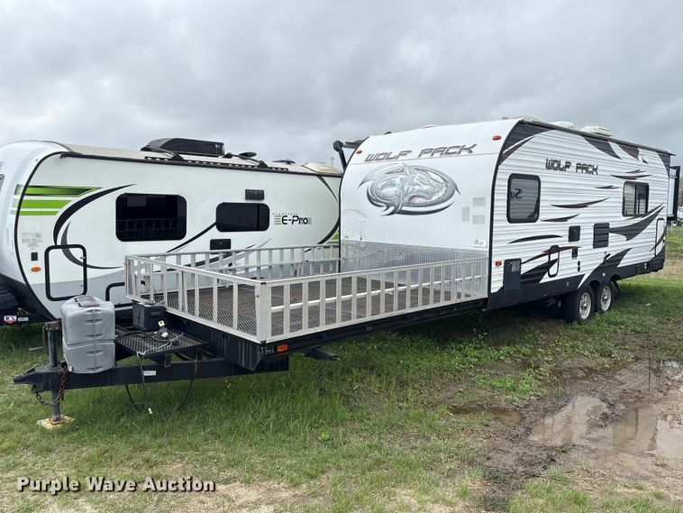 image for item EA7237 2014 Forest River Wolf Pack toy hauler camper