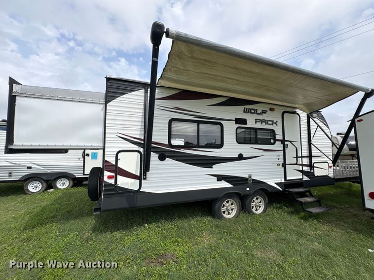 image for item EA7237 2014 Forest River Wolf Pack toy hauler camper