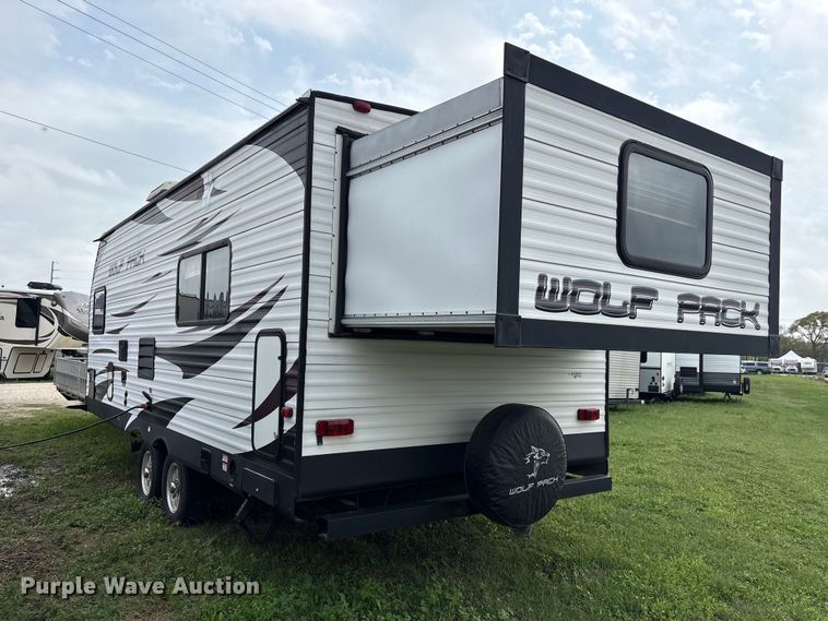 image for item EA7237 2014 Forest River Wolf Pack toy hauler camper