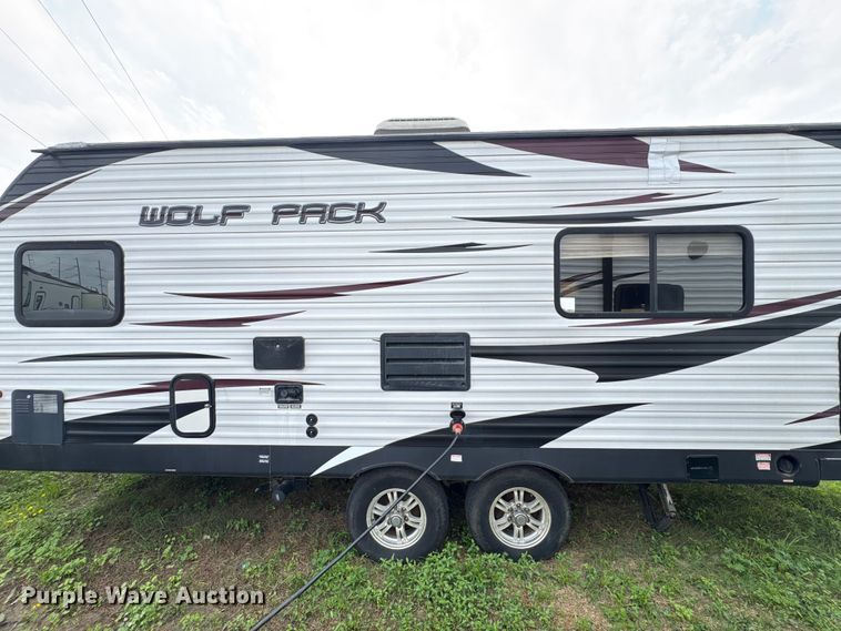 image for item EA7237 2014 Forest River Wolf Pack toy hauler camper