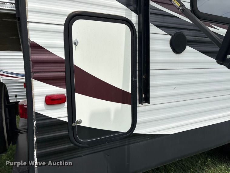 image for item EA7237 2014 Forest River Wolf Pack toy hauler camper