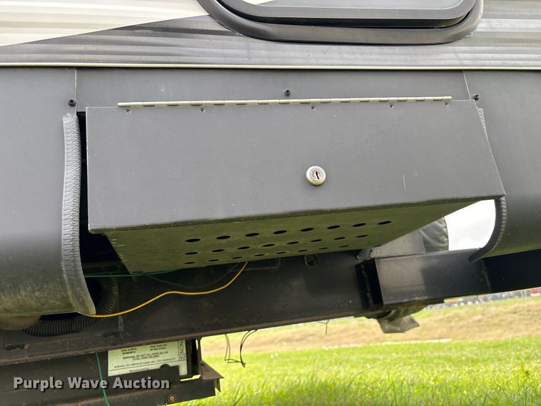 image for item EA7237 2014 Forest River Wolf Pack toy hauler camper