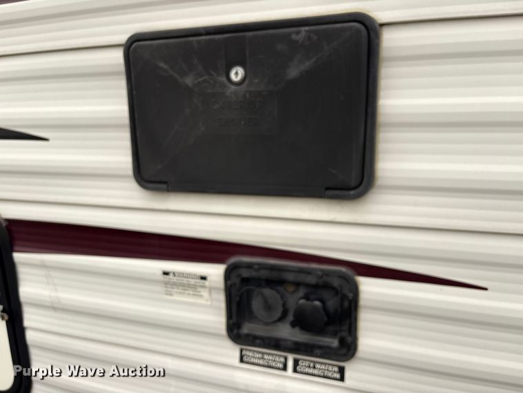 image for item EA7237 2014 Forest River Wolf Pack toy hauler camper