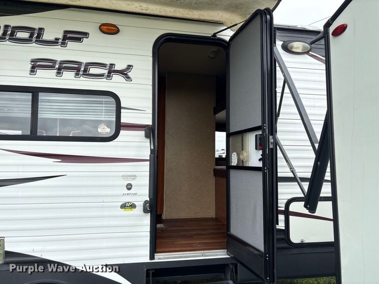 image for item EA7237 2014 Forest River Wolf Pack toy hauler camper