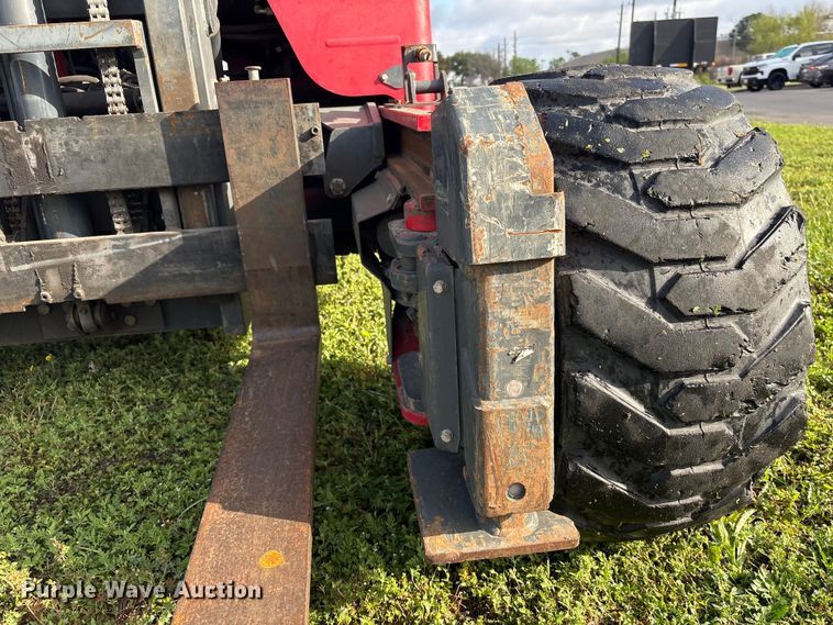 image for item EA7266 2016 Moffett M8 55.4 forklift