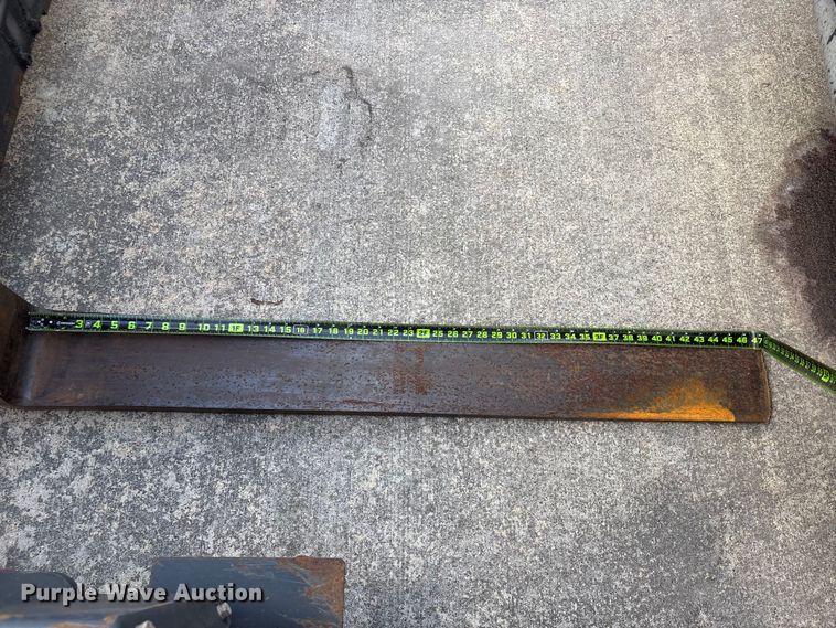 image for item EA7266 2016 Moffett M8 55.4 forklift