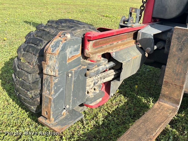 image for item EA7266 2016 Moffett M8 55.4 forklift