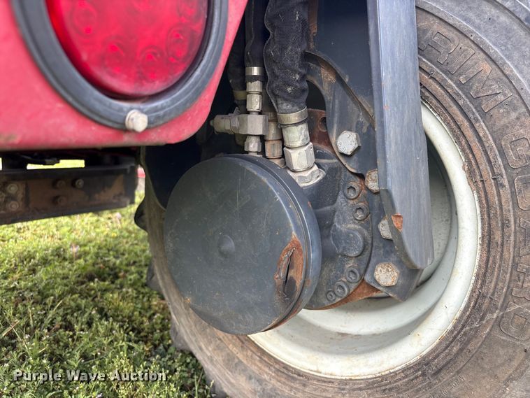 image for item EA7266 2016 Moffett M8 55.4 forklift