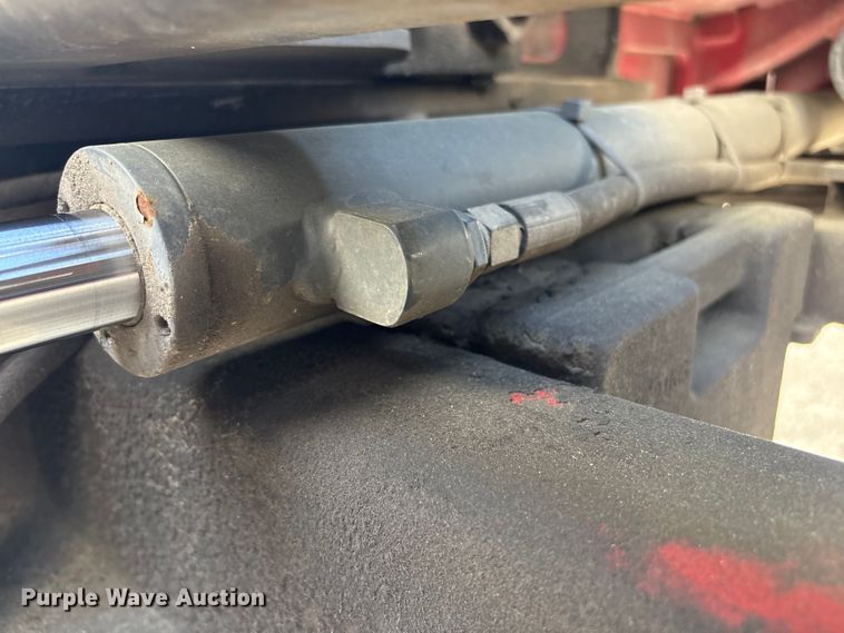 image for item EA7266 2016 Moffett M8 55.4 forklift