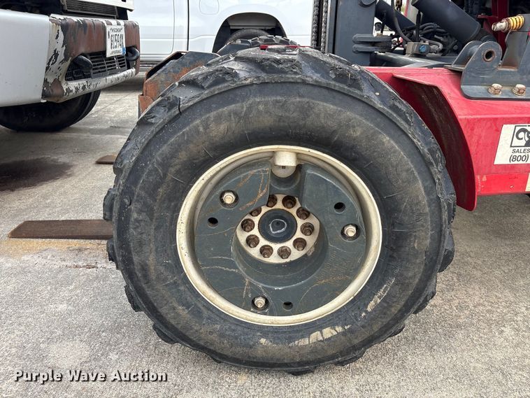 image for item EA7266 2016 Moffett M8 55.4 forklift