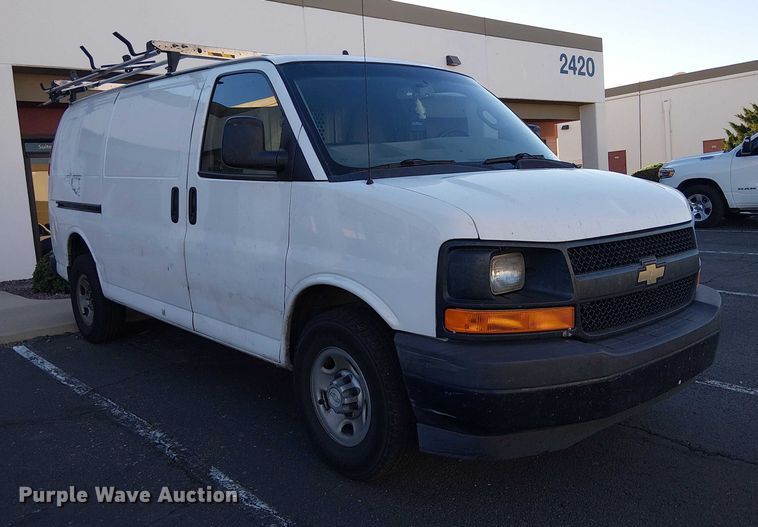 image for item EC1306 2017 Chevrolet Express 2500 van