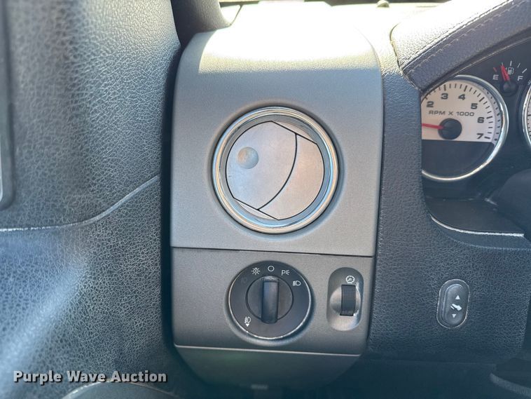 image for item EC4556 2007 Ford F150 Ext. Cab pickup truck