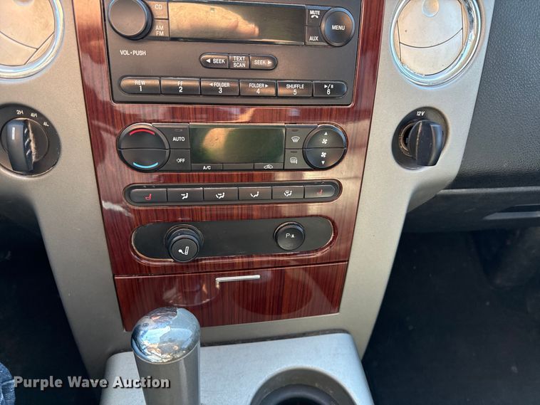 image for item EC4556 2007 Ford F150 Ext. Cab pickup truck