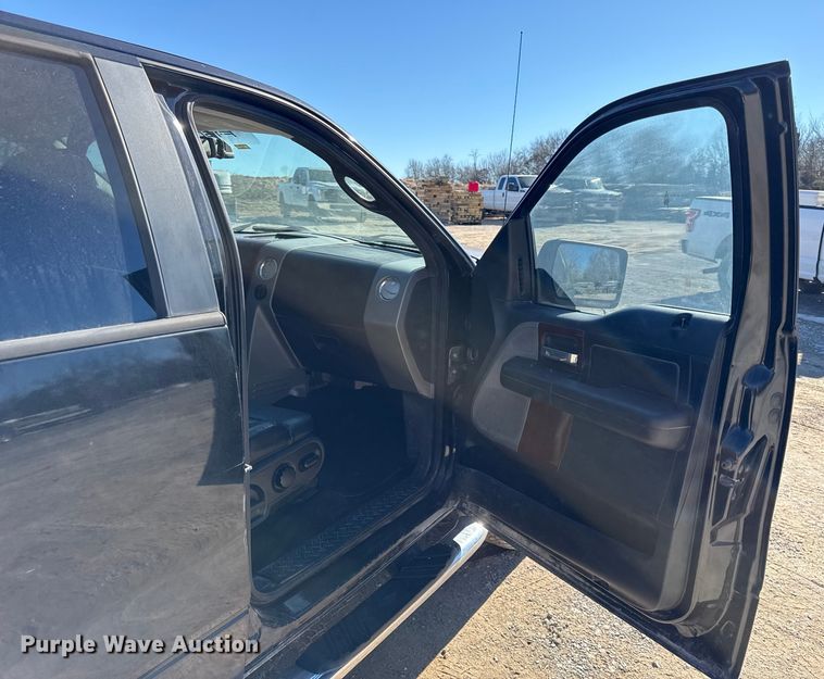 image for item EC4556 2007 Ford F150 Ext. Cab pickup truck