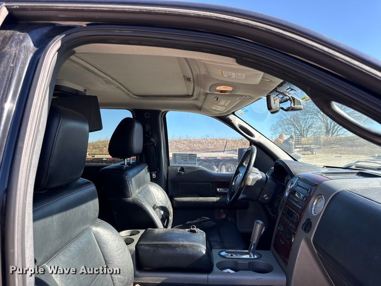 image for item EC4556 2007 Ford F150 Ext. Cab pickup truck