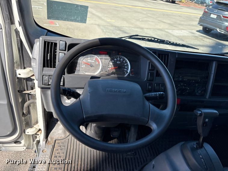 image for item EC8280 2017 Isuzu NRR box truck