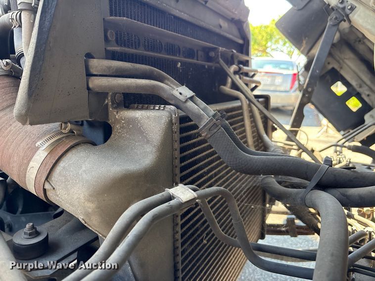 image for item EC8280 2017 Isuzu NRR box truck