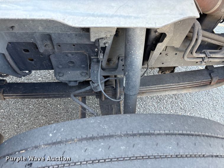 image for item EC8280 2017 Isuzu NRR box truck