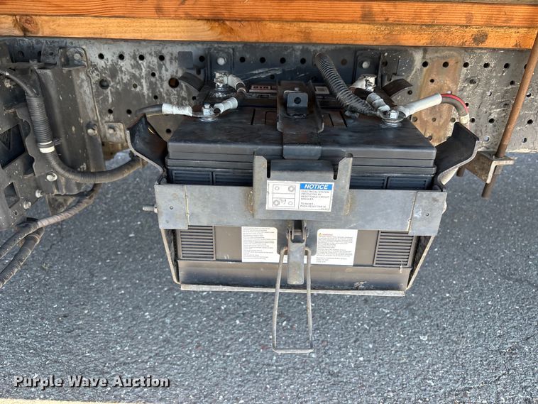 image for item EC8280 2017 Isuzu NRR box truck