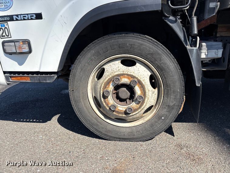 image for item EC8280 2017 Isuzu NRR box truck