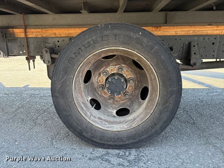 image for item EC8280 2017 Isuzu NRR box truck