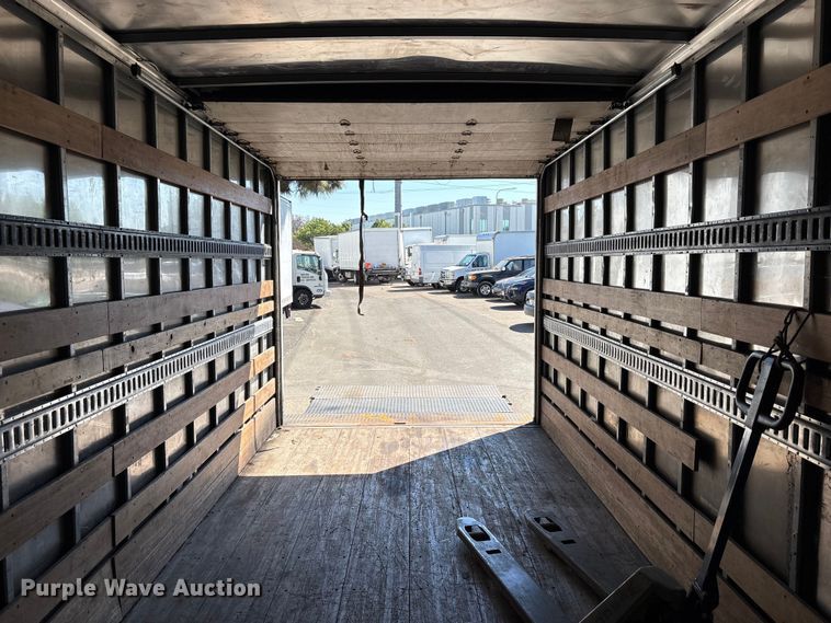 image for item EC8280 2017 Isuzu NRR box truck