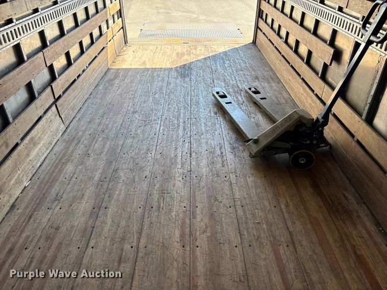 image for item EC8280 2017 Isuzu NRR box truck