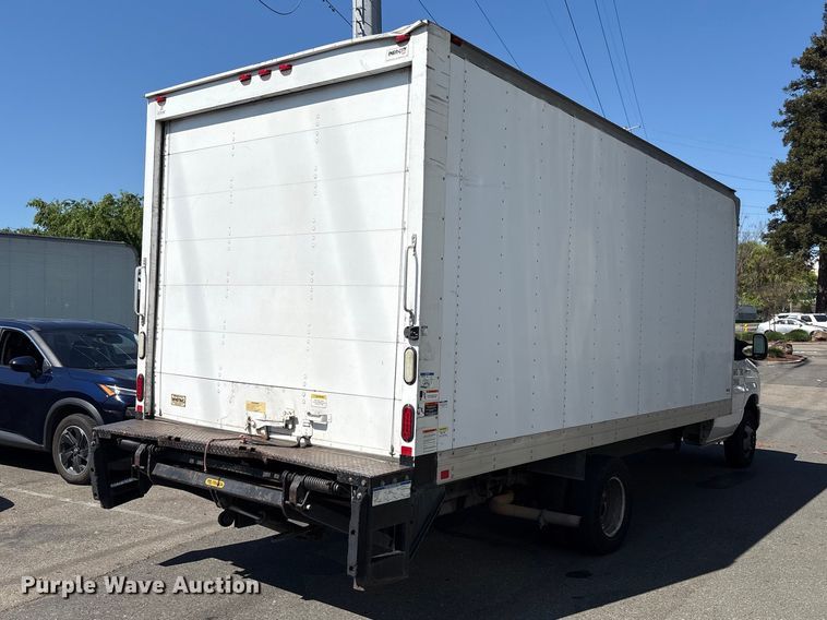 image for item EC8281 2017 Ford E450 box truck