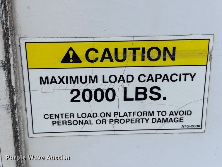 image for item EC8281 2017 Ford E450 box truck