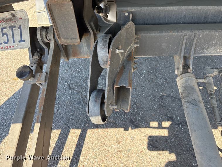 image for item EC8281 2017 Ford E450 box truck