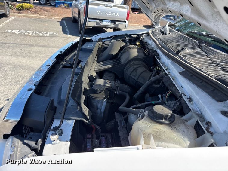 image for item EC8281 2017 Ford E450 box truck