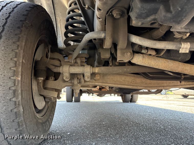 image for item EC8281 2017 Ford E450 box truck