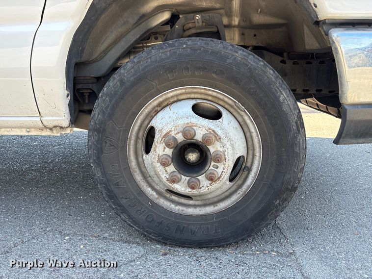 image for item EC8281 2017 Ford E450 box truck