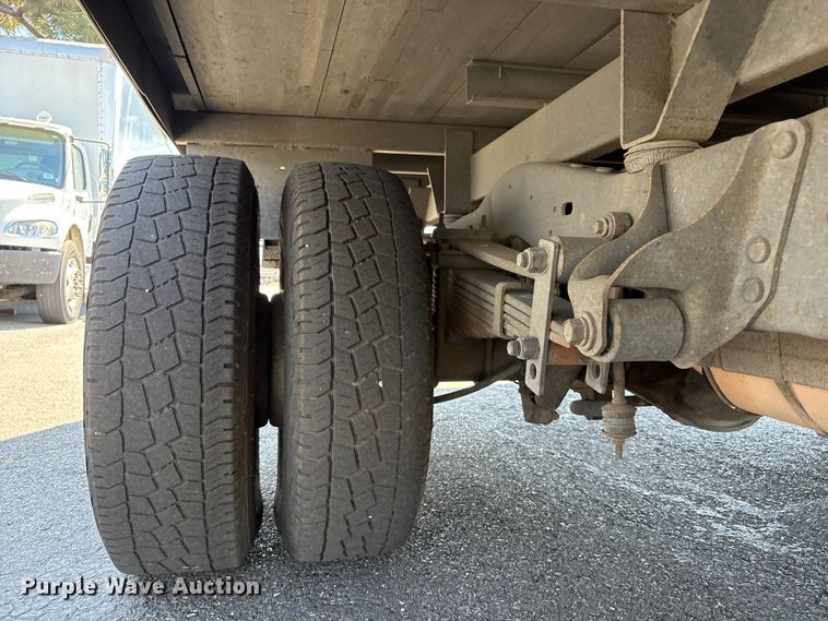 image for item EC8281 2017 Ford E450 box truck