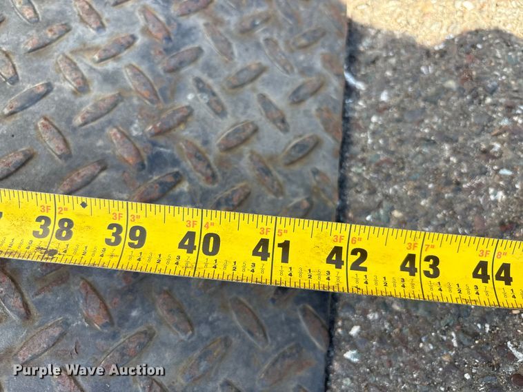 image for item EC8281 2017 Ford E450 box truck