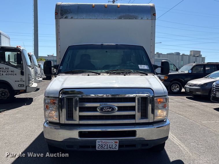 image for item EC8283 2015 Ford E350 Super Duty box truck