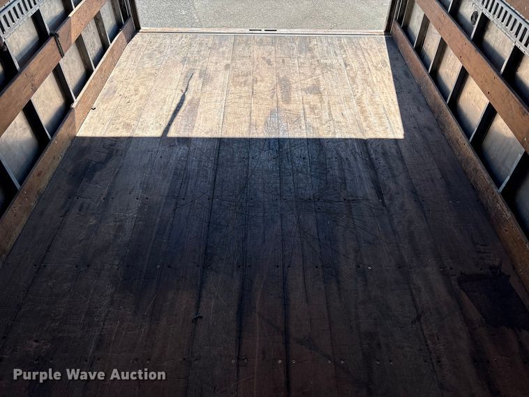 image for item EC8283 2015 Ford E350 Super Duty box truck