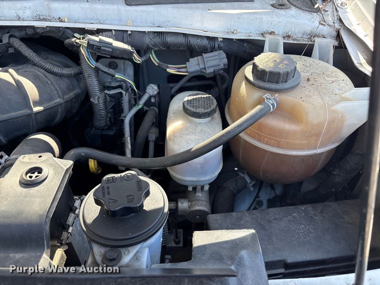 image for item EC8283 2015 Ford E350 Super Duty box truck