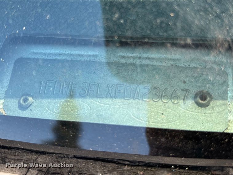 image for item EC8283 2015 Ford E350 Super Duty box truck