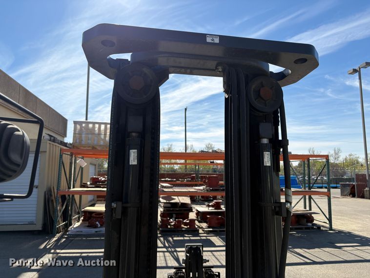 image for item EC8286 2017 UniCarriers PF50 forklift