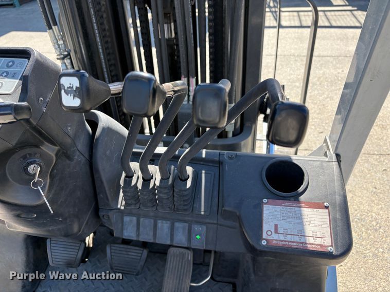 image for item EC8286 2017 UniCarriers PF50 forklift