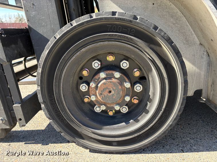 image for item EC8286 2017 UniCarriers PF50 forklift