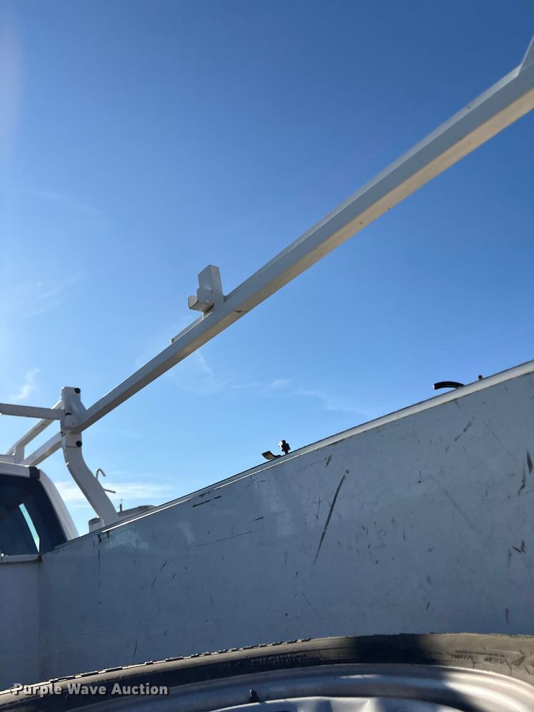 image for item EC8301 2019 Ford F250 Super Duty Ext. Cab utility bed pickup truck